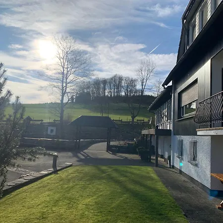 Apartamento Zur Clemens Hütte